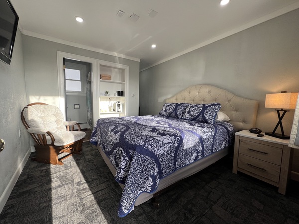 Deluxe Queen Photo 1